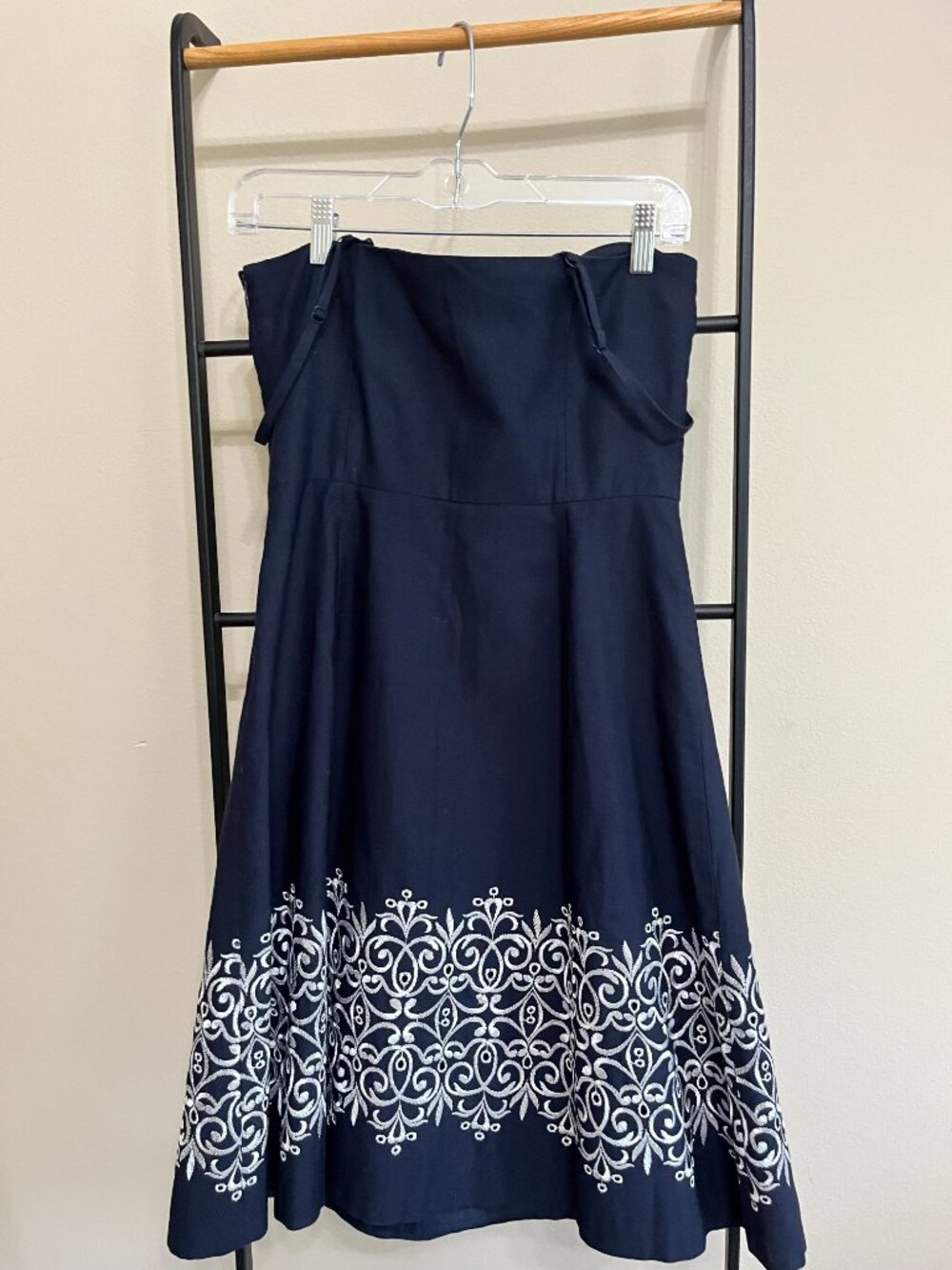 NWT LOFT Strapless Scroll Embroidered two way A-line Coquette Party Dress Size 4 - Picture 10 of 13
